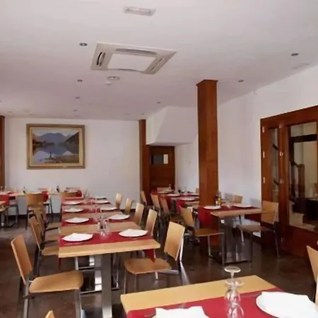 Cases 酒店 La Guingueta D'Aneu